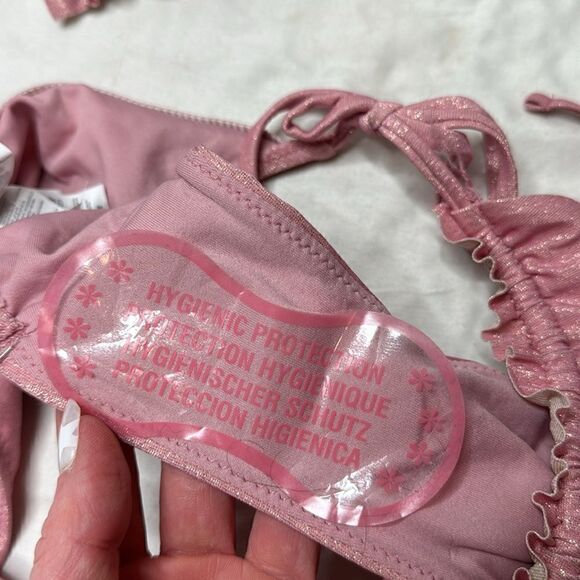 Penti Pink Shimmer Ruffle String Bikini. New. Size 36 top and size 40 bottom. - Picture 13 of 14